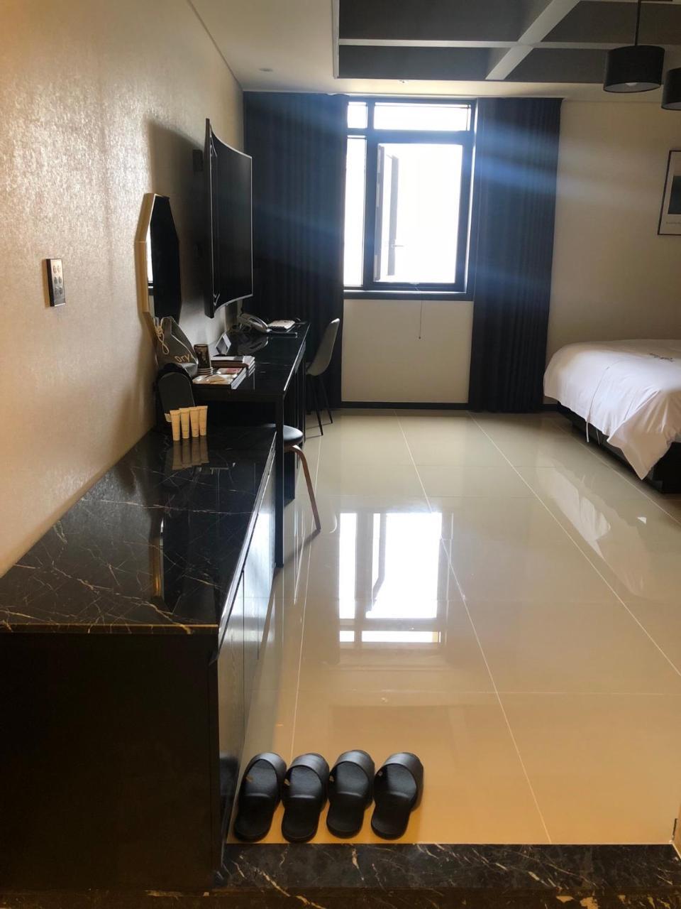 Royal Hotel Csongup Kültér fotó