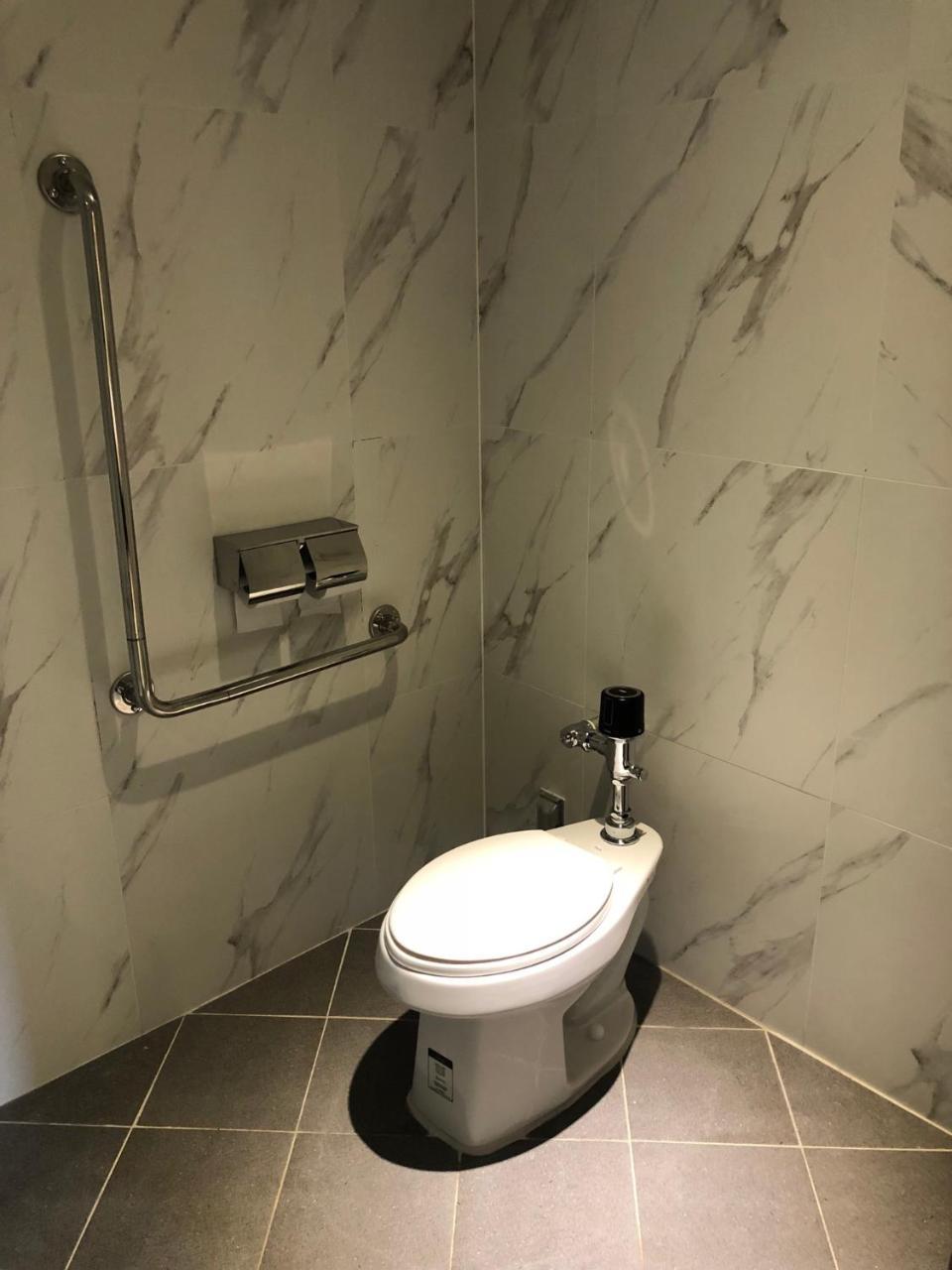 Royal Hotel Csongup Kültér fotó